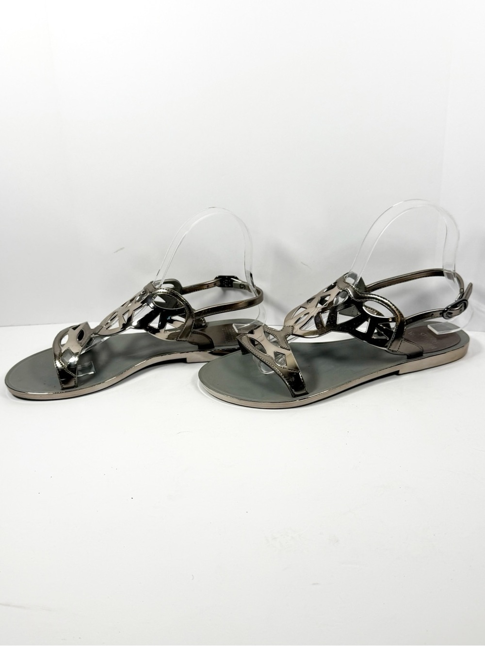 Stuart Weitzman Gelfisher Graphite Jelly Sandal Size 7 Metallic Silver Comfort - Picture 3 of 16
